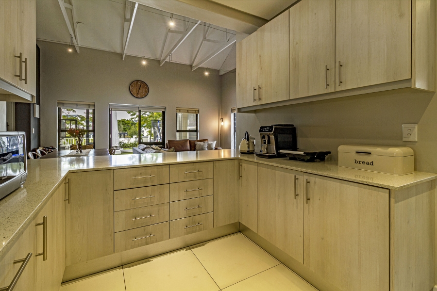 3 Bedroom Property for Sale in Heldervue Western Cape